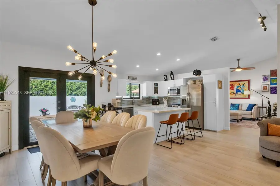 8445 NW 165th Ter, Miami Lakes, FL 33016 - Image #2