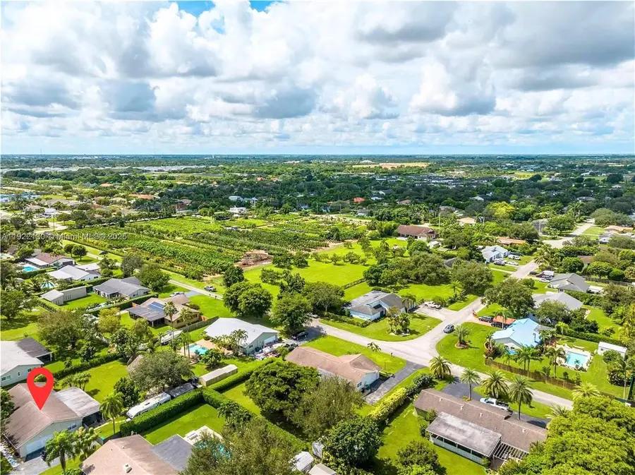 27700 SW 164th Ct, Homestead, FL 33031 - Image #2