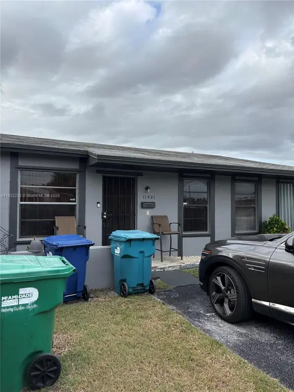 11421 SW 150th Dr, Miami, FL 33176