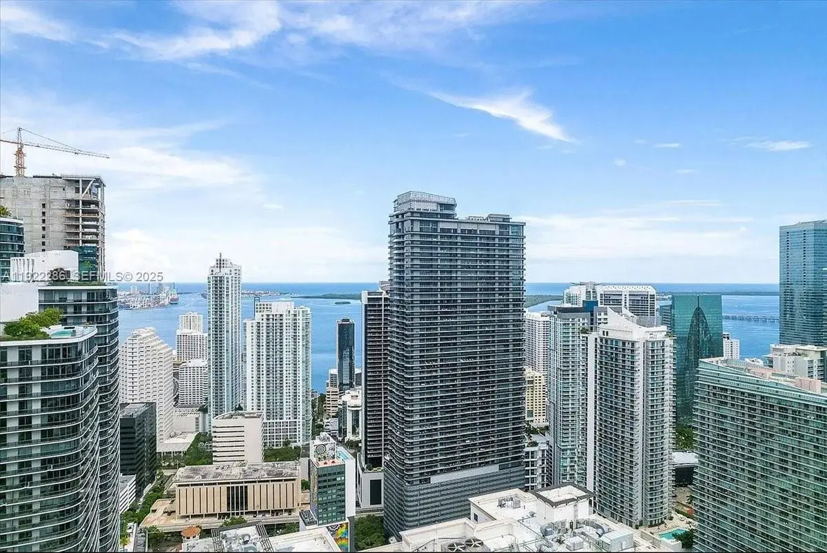 1000 Brickell Plz #3211, Miami, FL 33131 - Image #1