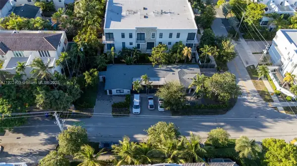 1615 NE 9th St, Fort Lauderdale, FL 33304