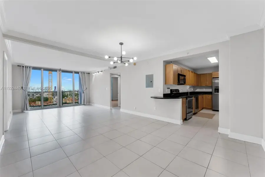 401 69th St #713, Miami Beach, FL 33141 - Image #2