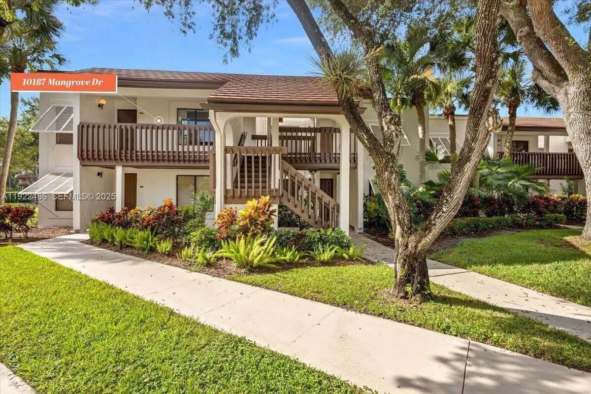 10187 Mangrove Dr #201, Boynton Beach, FL 33437 - Image #1