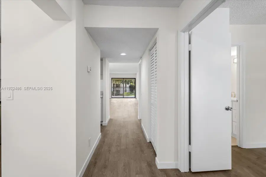 10187 Mangrove Dr #201, Boynton Beach, FL 33437 - Image #2