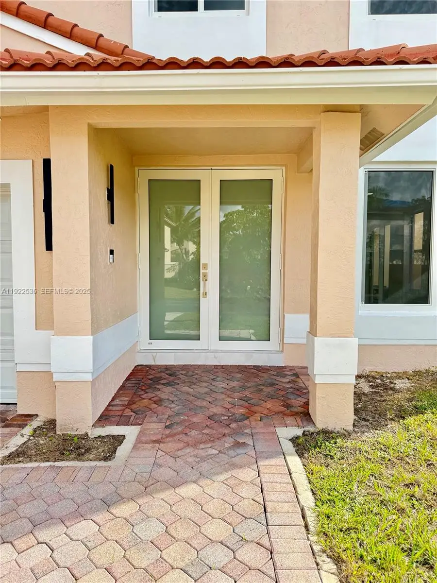 15254 SW 109th St, Miami, FL 33196 - Image #2