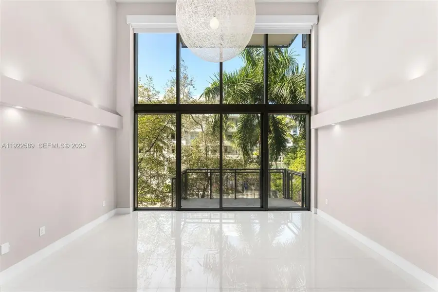 6000 Collins Ave #330, Miami Beach, FL 33140 - Image #2
