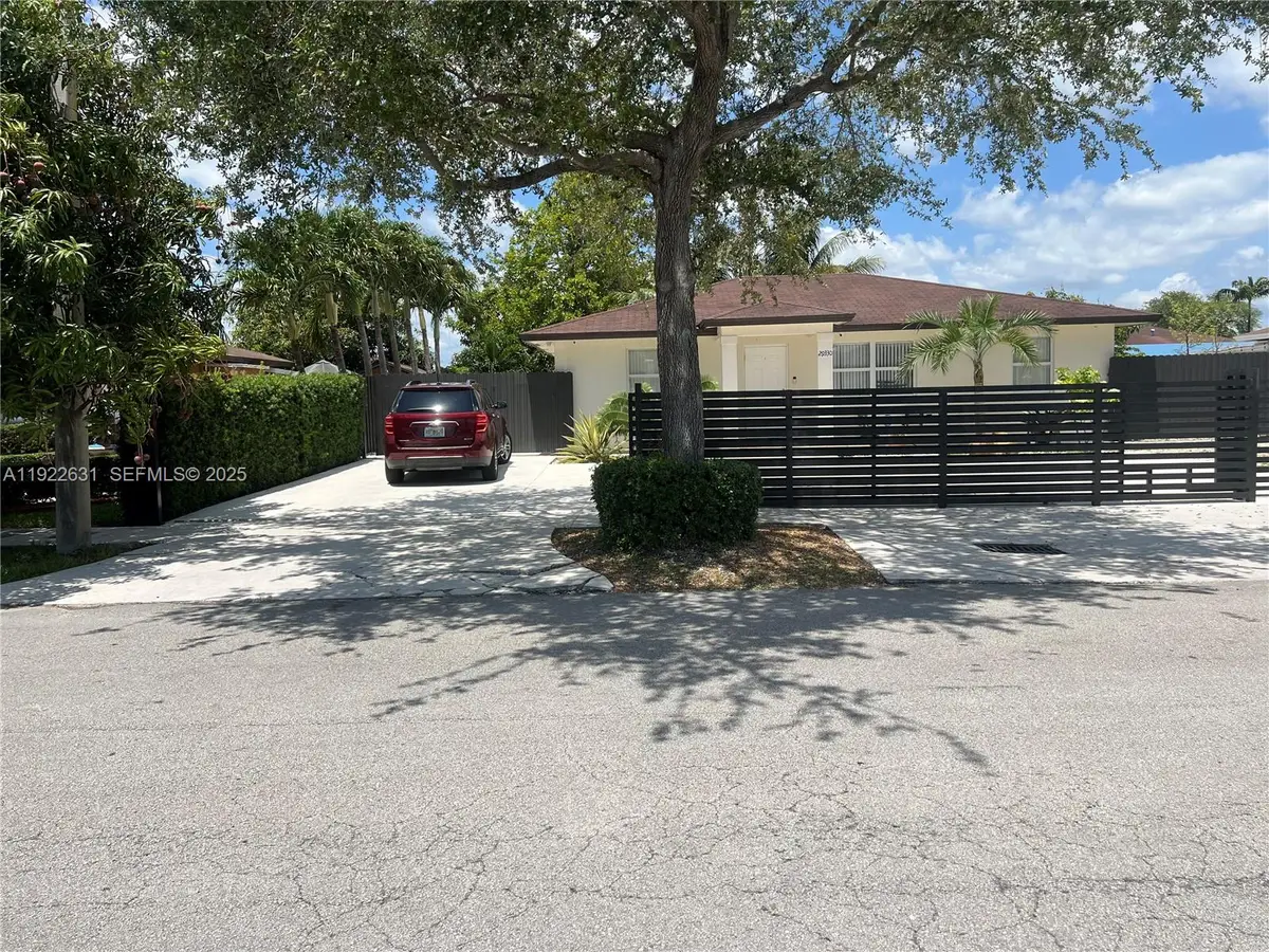 29330 SW 143rd Ave, Homestead, FL 33033 - Image #1