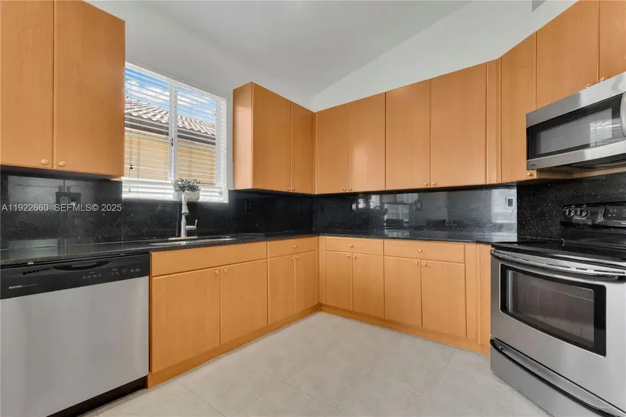 143 SE 22nd Ter, Homestead, FL 33033 - Image #2