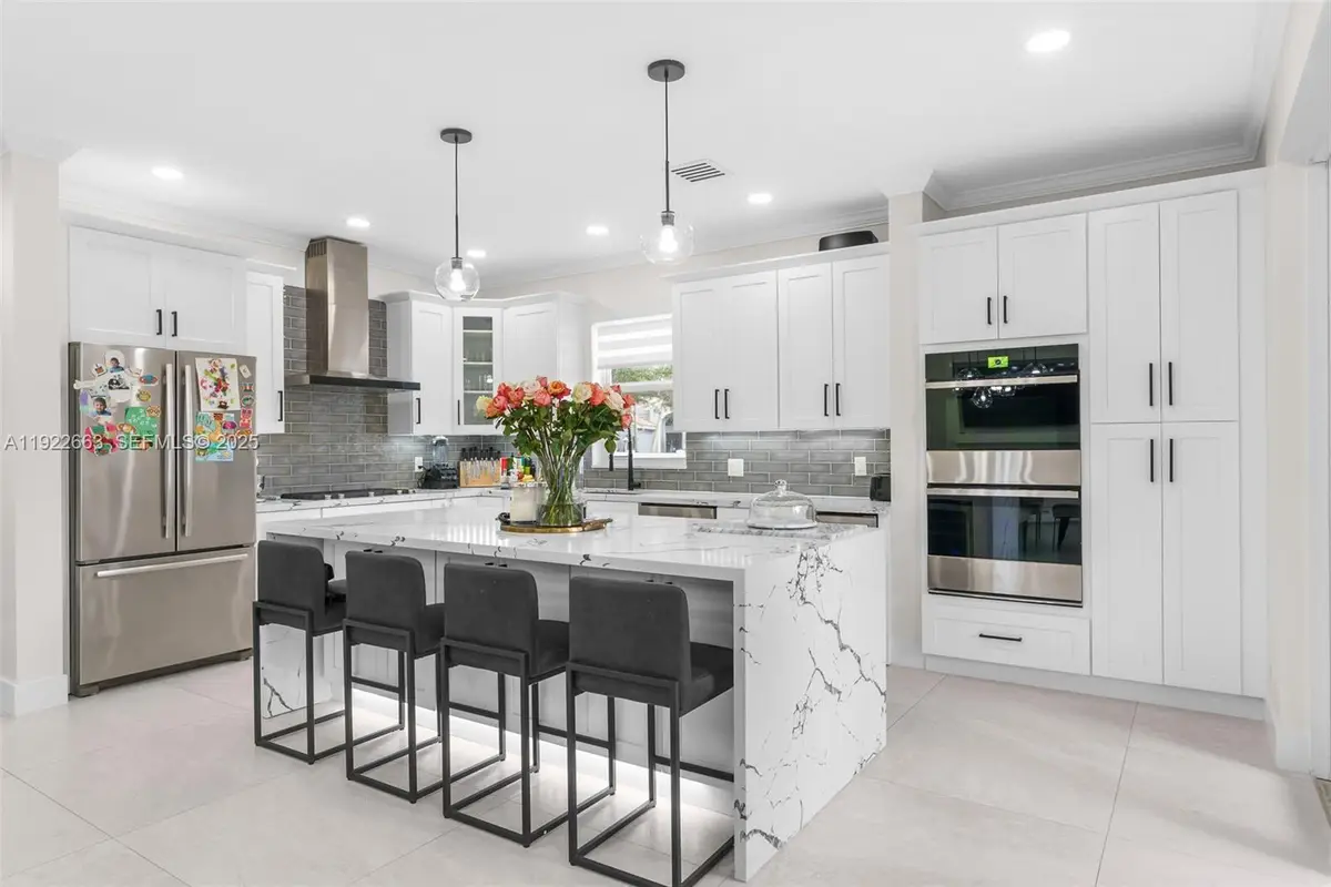 14212 NW 23rd St, Pembroke Pines, FL 33028 - Image #1