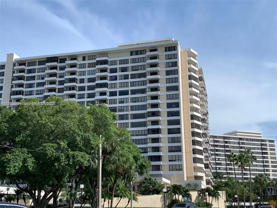 500 Three Islands Blvd #307, Hallandale Beach, FL 33009 - Image #2