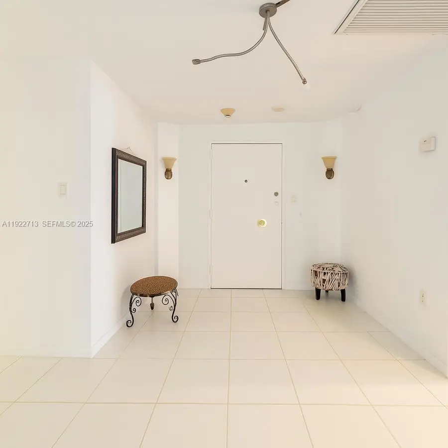 5255 Collins Ave #5D, Miami Beach, FL 33140 - Image #3