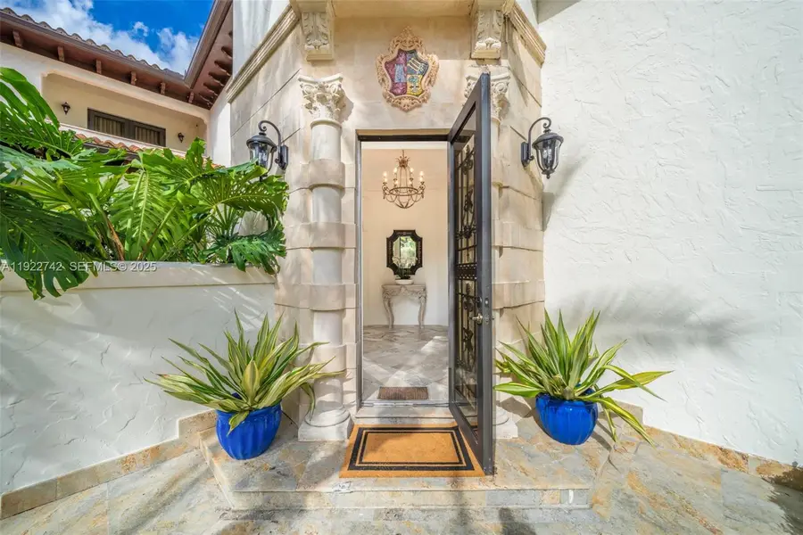 8800 SW 57 Ave, Pinecrest, FL 33156 - Image #3