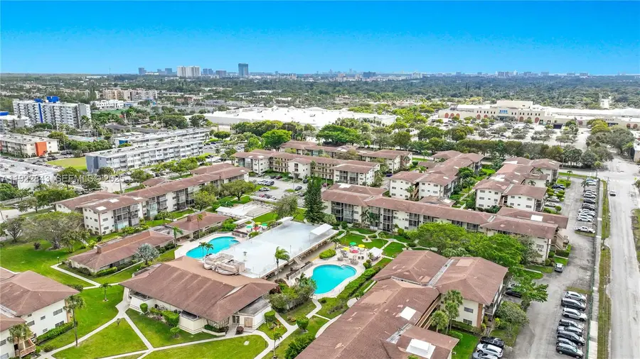 16750 NE 14th Ave #308, Miami, FL 33162 - Image #2