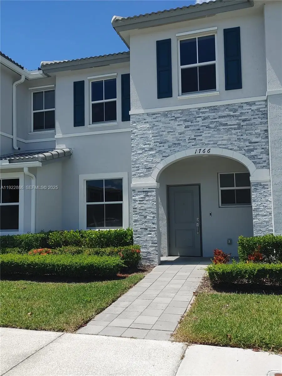 1766 SE 26th Rd, Homestead, FL 33035 - Image #1