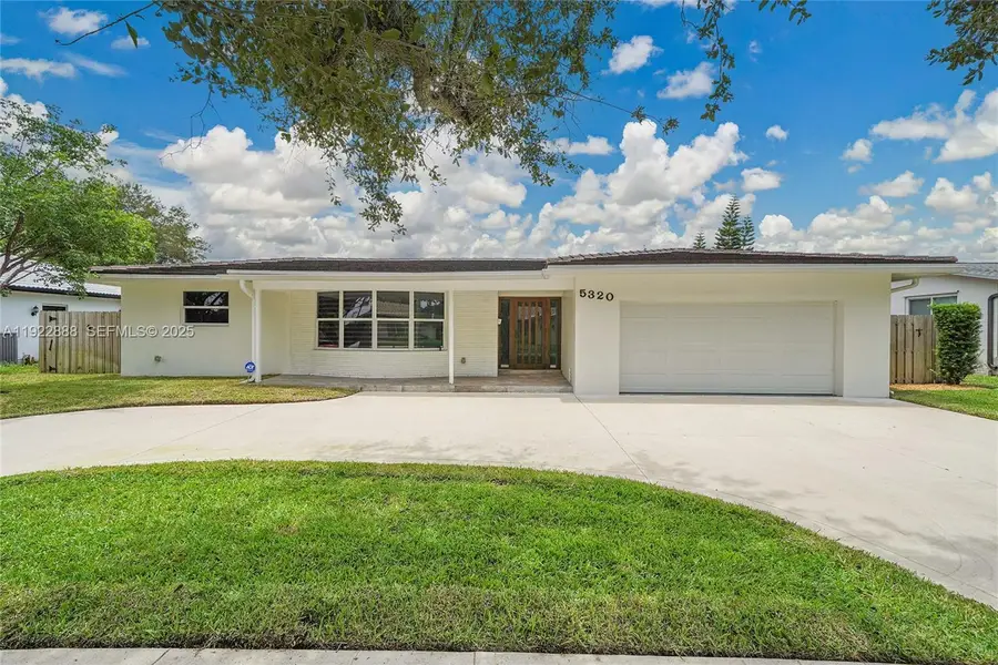 5320 SW 8th St, Plantation, FL 33317 - Image #2