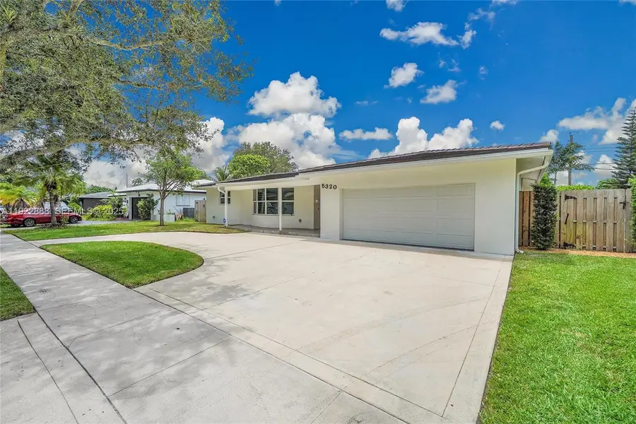 5320 SW 8th St, Plantation, FL 33317 - Image #3