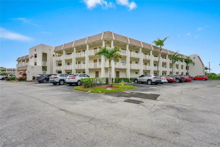 6890 Royal Palm Blvd #109H, Margate, FL 33063 - Image #2