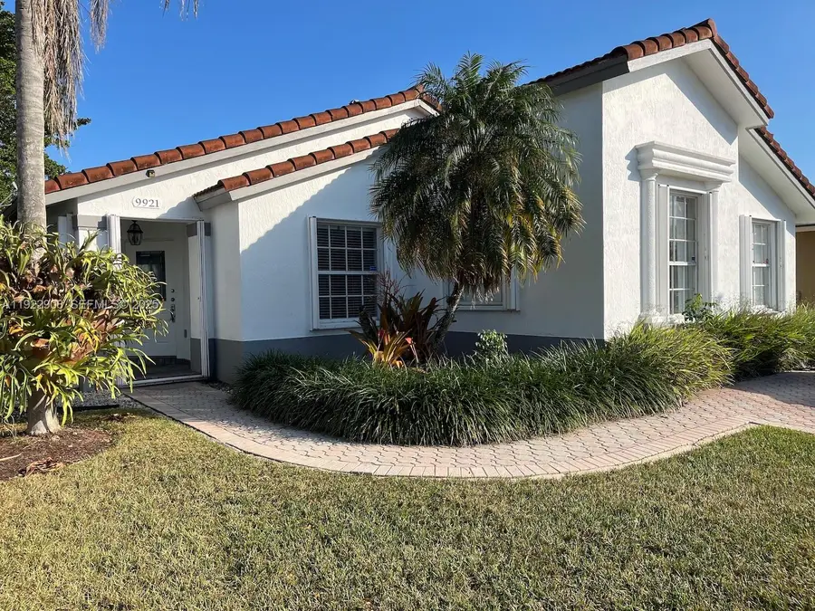 9921 SW 164th Ct, Miami, FL 33196 - Image #2