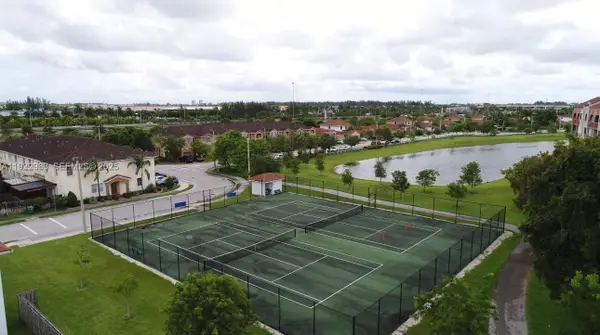 10131 NW 10th St, Miami, FL 33172