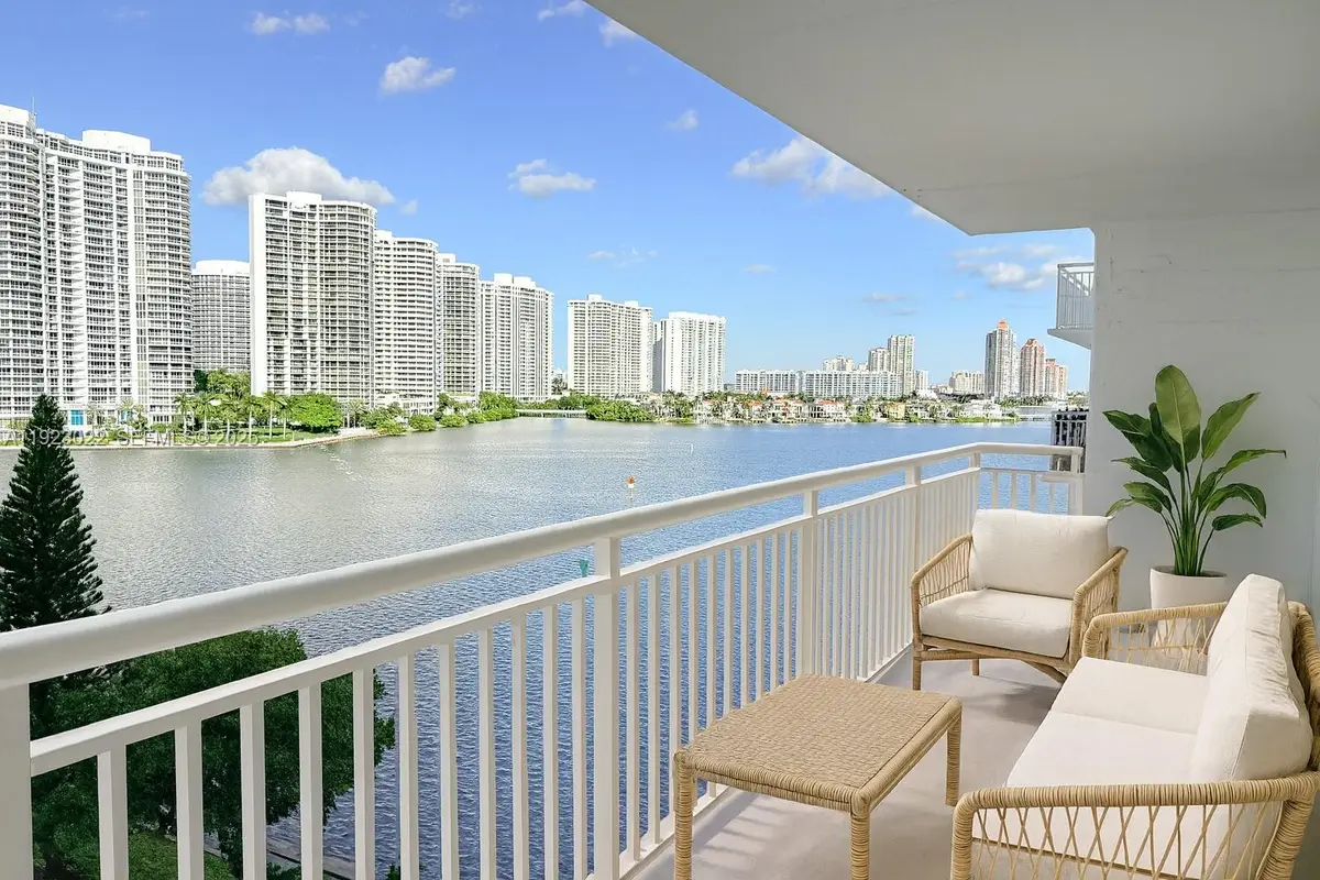 301 174th St #820, Sunny Isles Beach, FL 33160 - Image #1