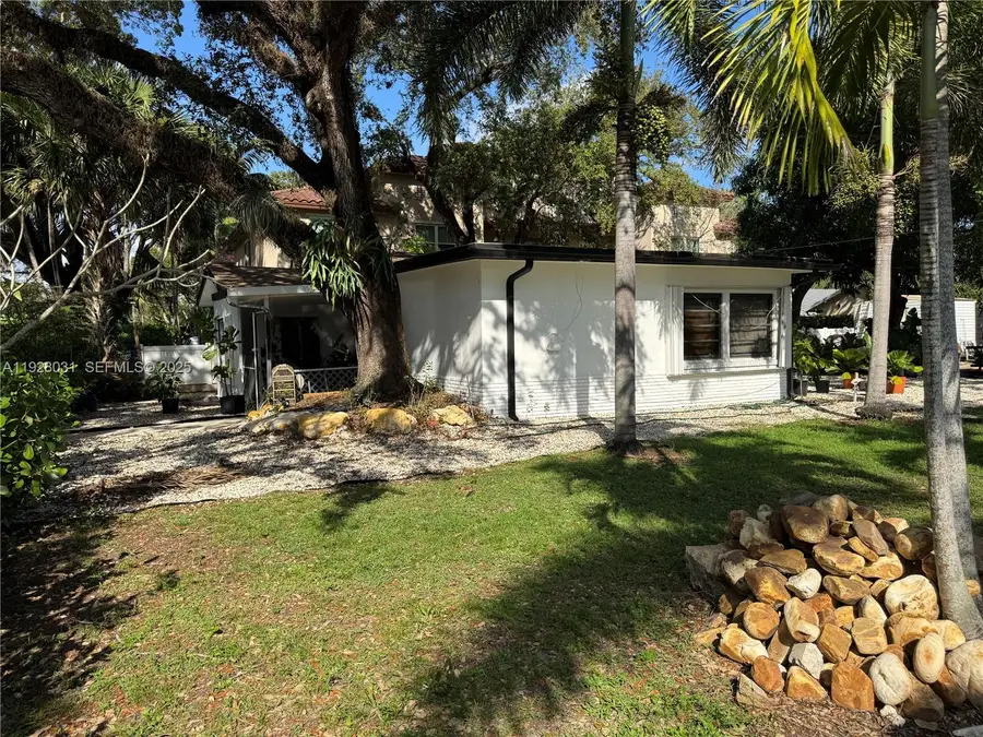 2390 SW 18th Ave, Fort Lauderdale, FL 33315 - Image #3
