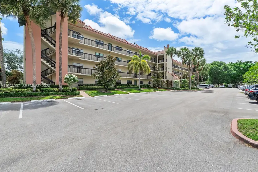 1706 Hammock Blvd #1706, Coconut Creek, FL 33063 - Image #2
