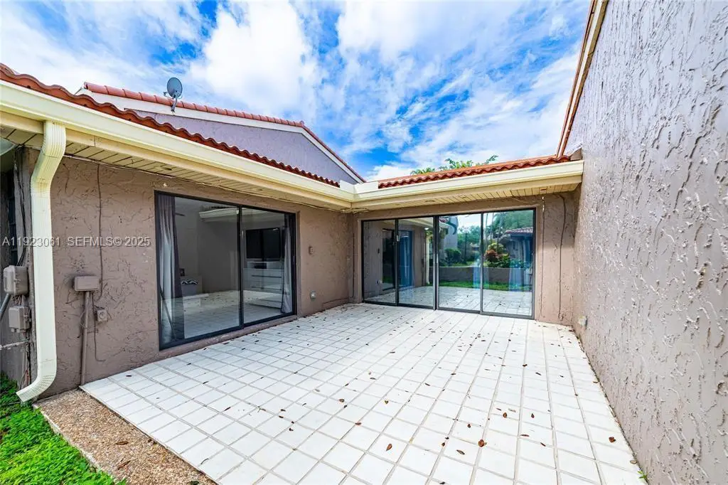 402 St Andrews Rd #55, Hollywood, FL 33021 - Image #1