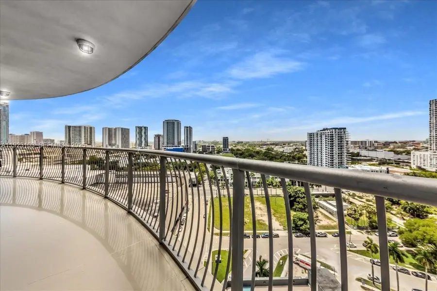 1750 N Bayshore Dr #2015, Miami, FL 33132 - Image #3