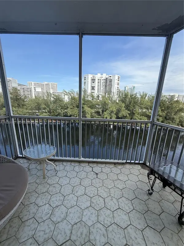 300 Diplomat Parkway 300 #712, Hallandale Beach, FL 33009