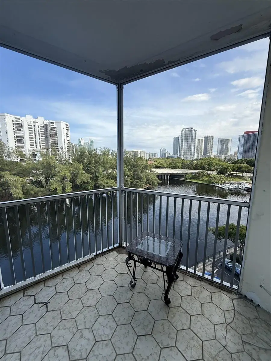 300 Diplomat Parkway 300 #712, Hallandale Beach, FL 33009 - Image #2