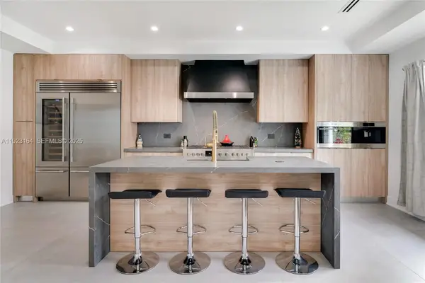 7553 W Treasure Dr, North Bay Village, FL 33141