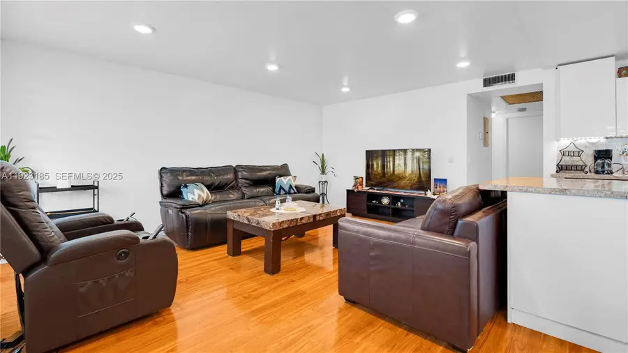 551 SW 135th Ave #208B, Pembroke Pines, FL 33027 - Image #2