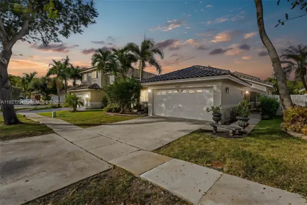 17677 SW 6th Ct, Pembroke Pines, FL 33029