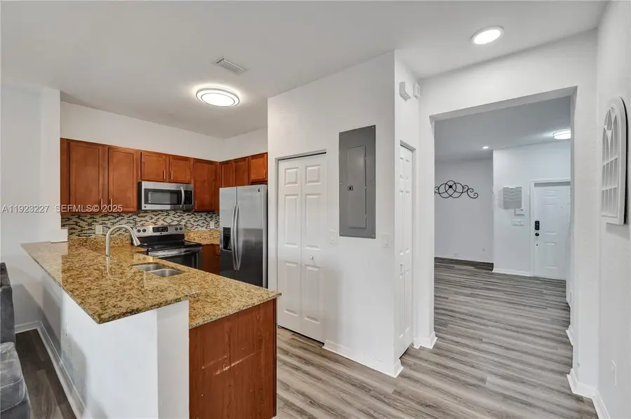 8993 SW 17th Ct, Miramar, FL 33025 - Image #2