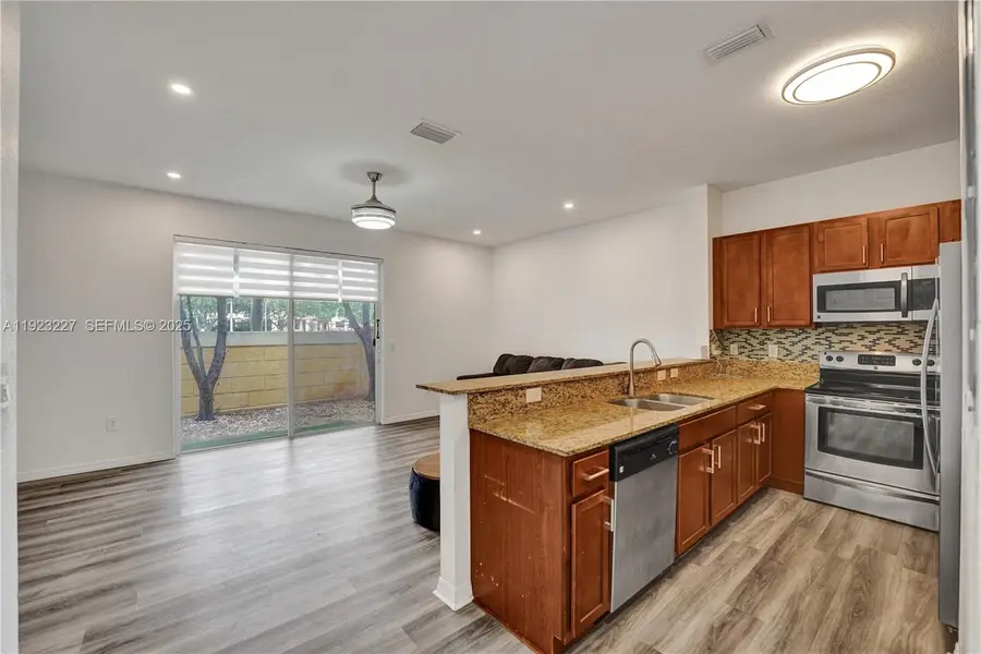 8993 SW 17th Ct, Miramar, FL 33025 - Image #3