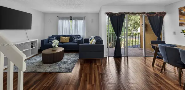 6205 Kendale Lakes Cir #279, Miami, FL 33183