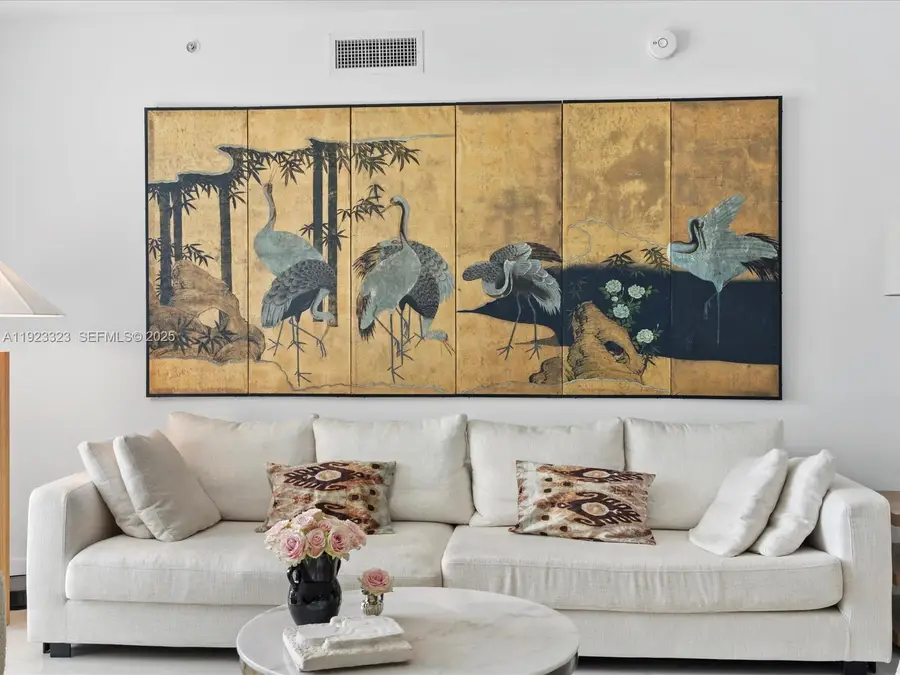 17111 Biscayne Blvd #1104, North Miami Beach, FL 33160 - Image #3