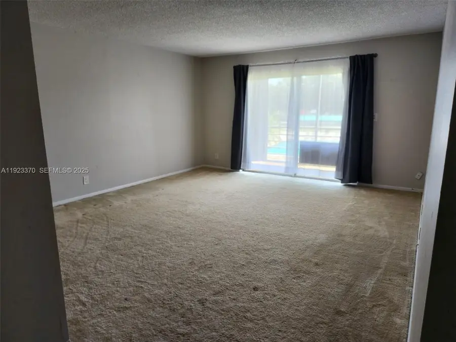 4100 N 58th Ave #207, Hollywood, FL 33021 - Image #2