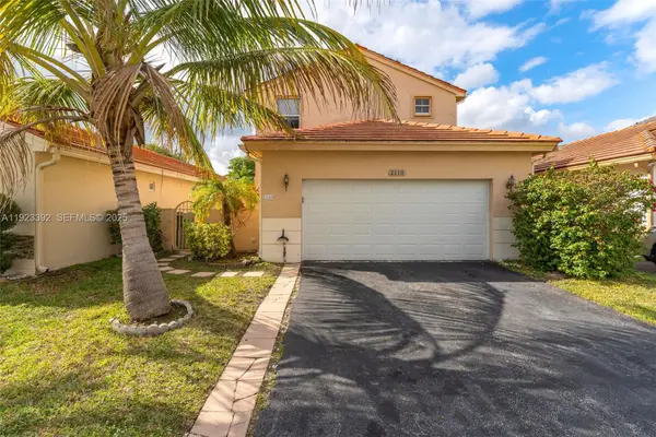 2110 NW 190th Ave, Pembroke Pines, FL 33029