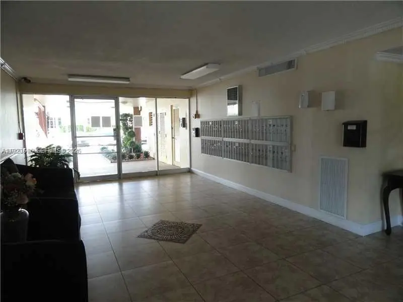 16410 Miami Dr #504, North Miami Beach, FL 33162 - Image #2