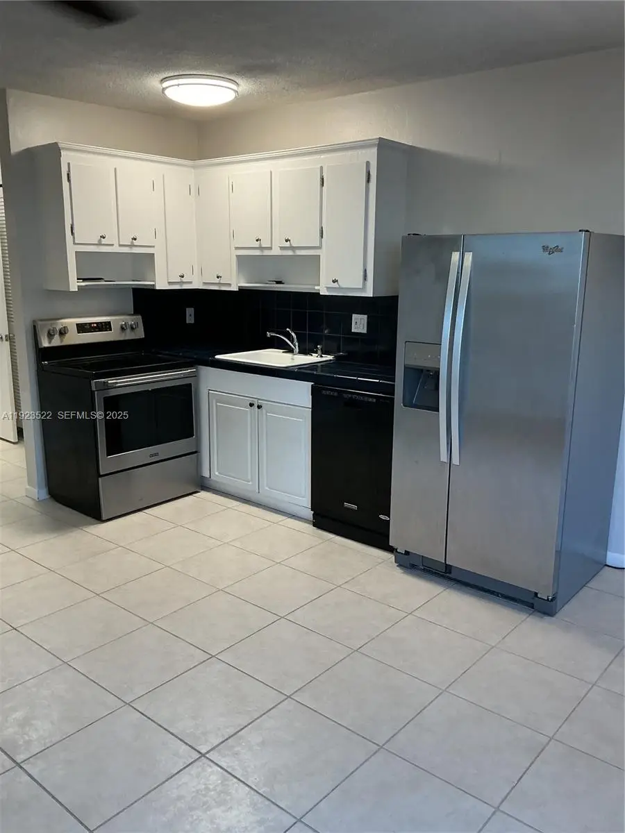 2716 NE 30th Pl #103C, Fort Lauderdale, FL 33306 - Image #2