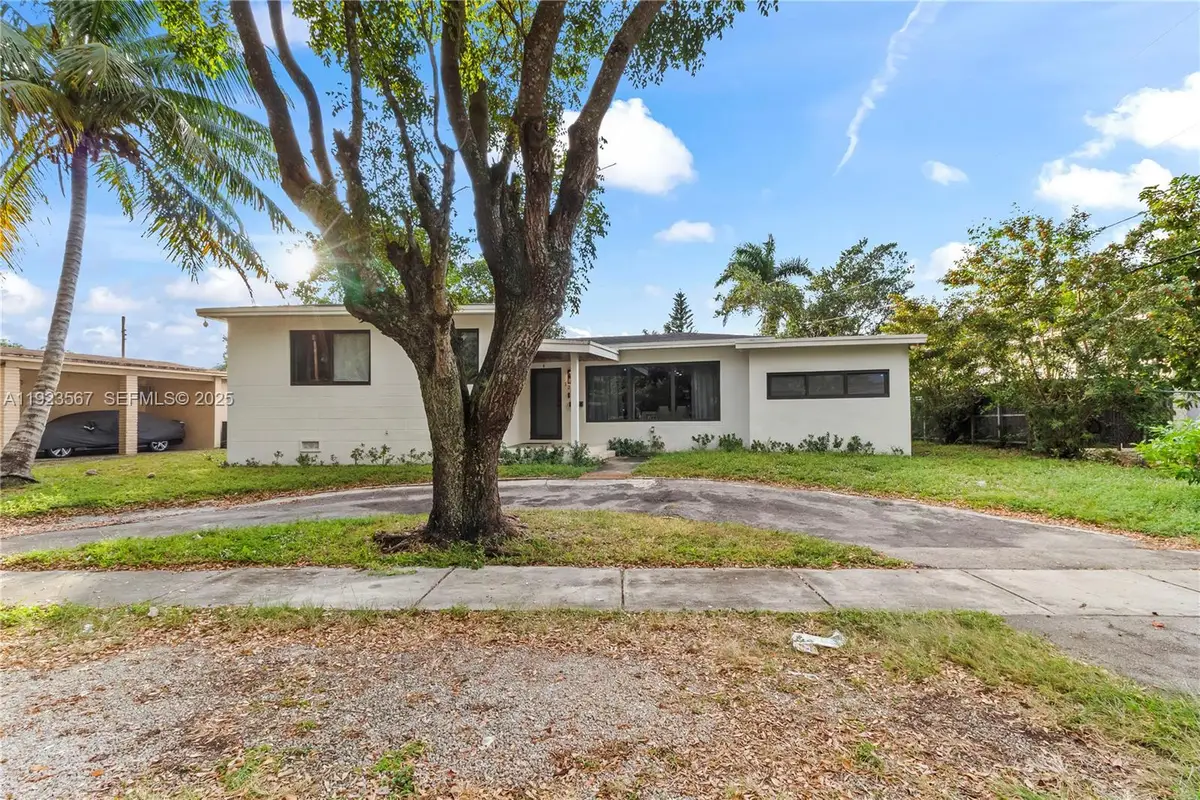 12424 NE 1st Ave, North Miami, FL 33161 - Image #1