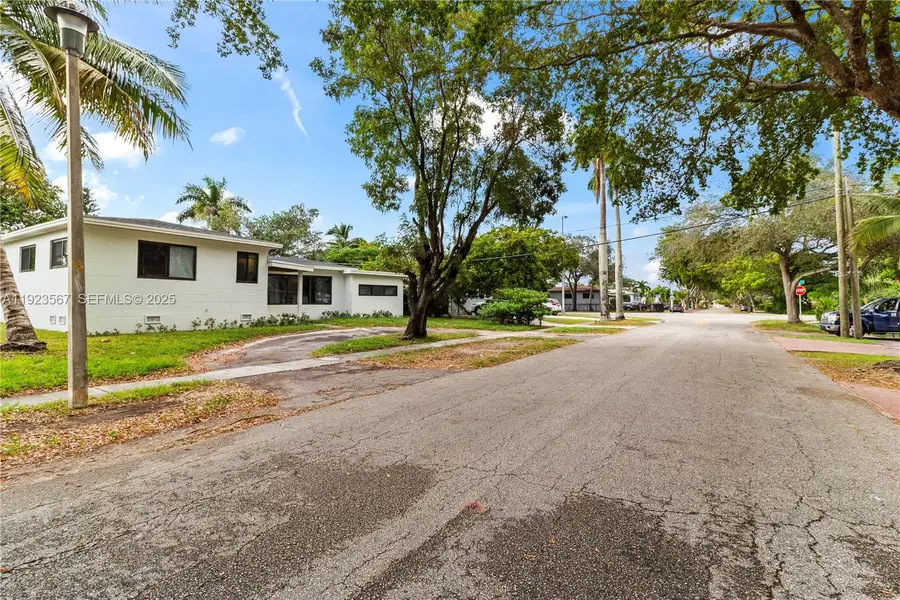 12424 NE 1st Ave, North Miami, FL 33161 - Image #3