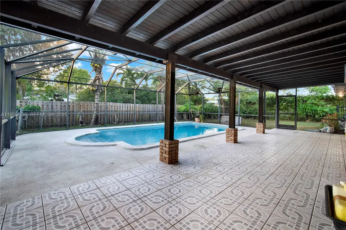 13240 SW 98th Pl, Miami, FL 33176 - Image #1