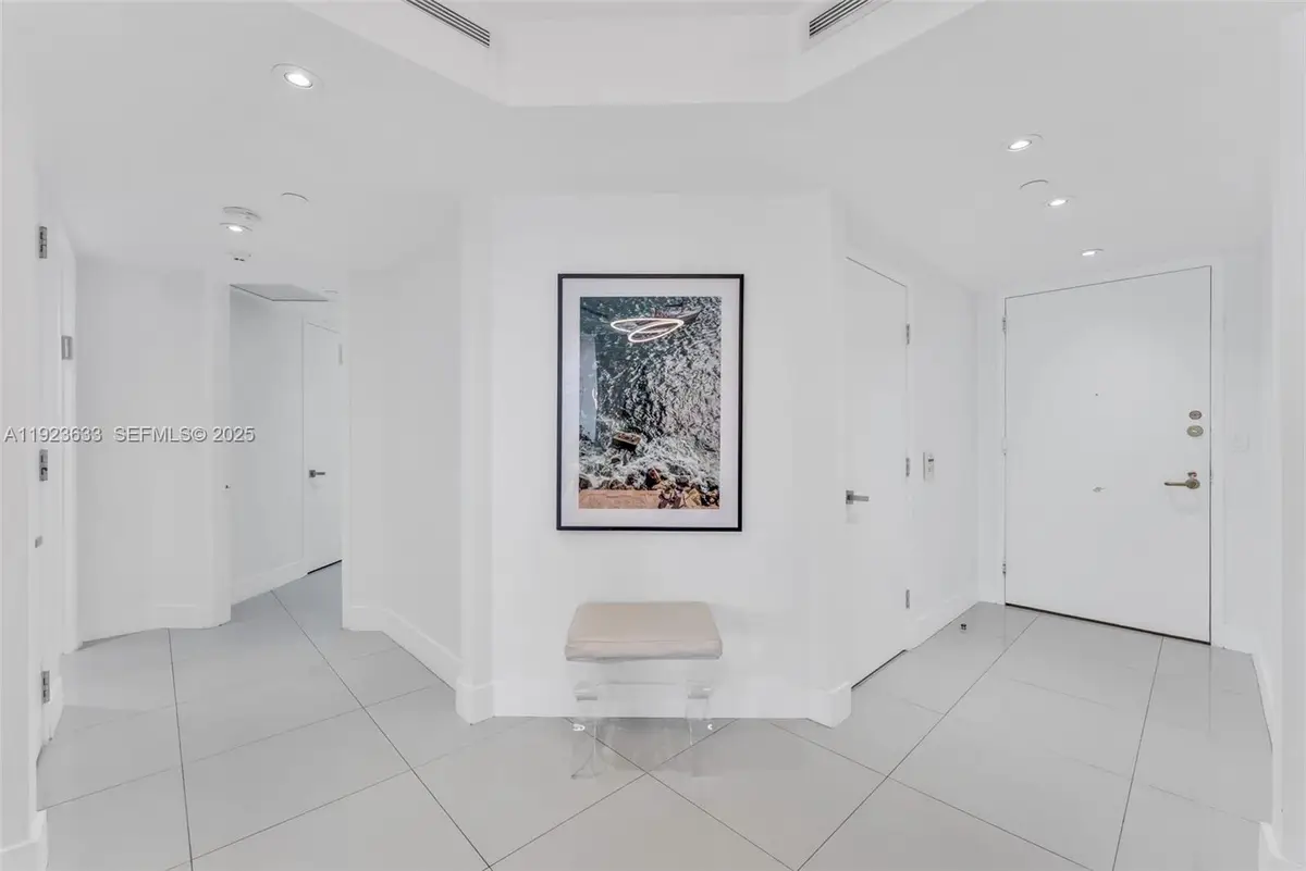 19500 Turnberry Way #7D, Aventura, FL 33180 - Image #1