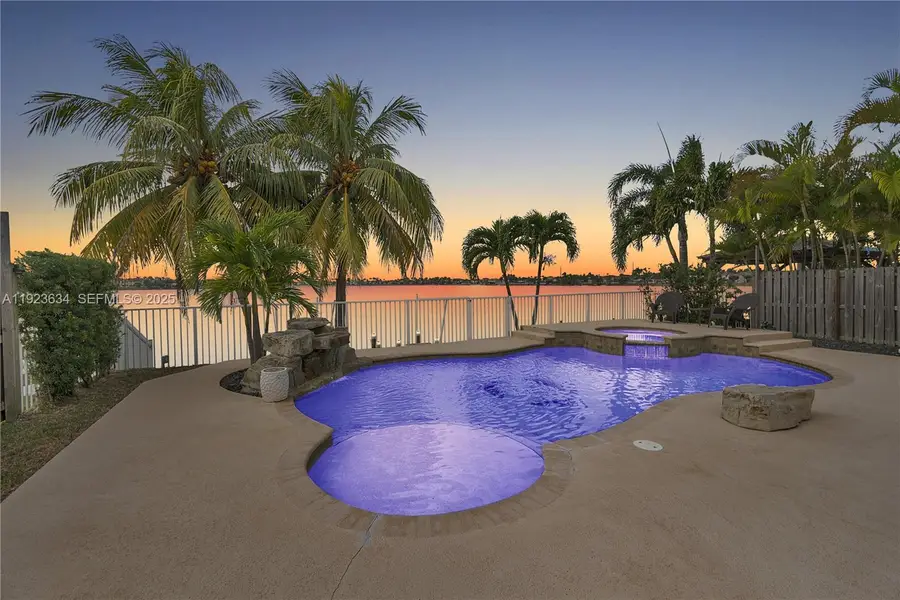 13940 SW 127th Ct, Miami, FL 33186 - Image #2