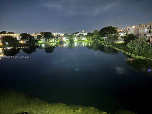 506 NW 87th Ave #406, Miami, FL 33172