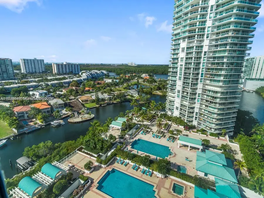 16400 Collins Ave #942, Sunny Isles Beach, FL 33160 - Image #3