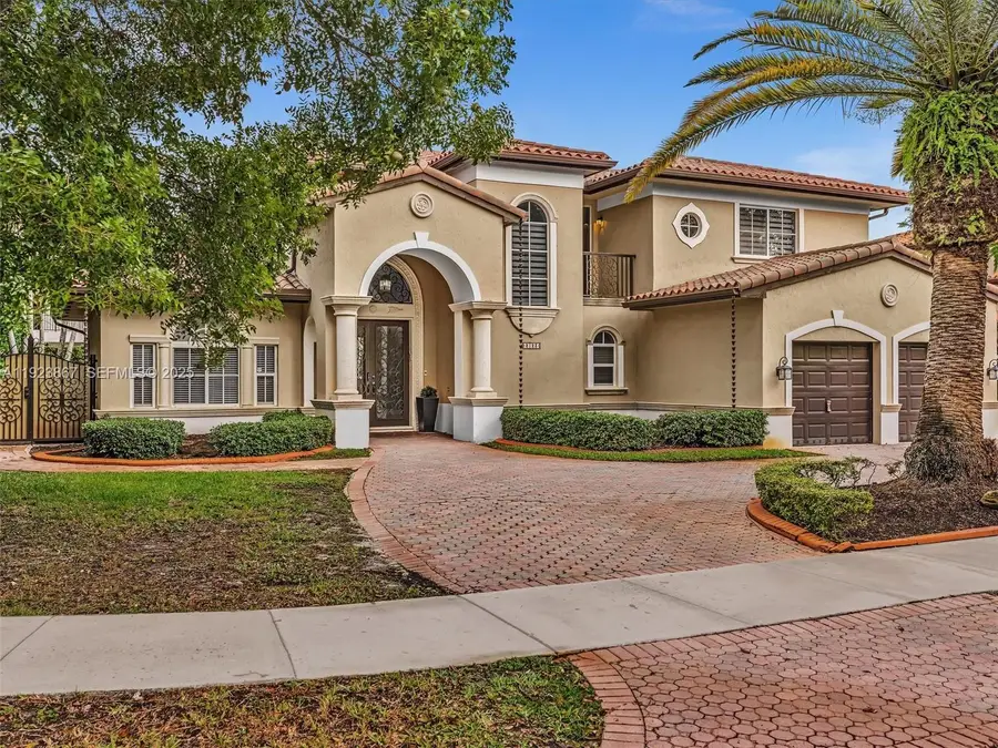 8123 NW 161st Ter, Miami Lakes, FL 33016 - Image #2