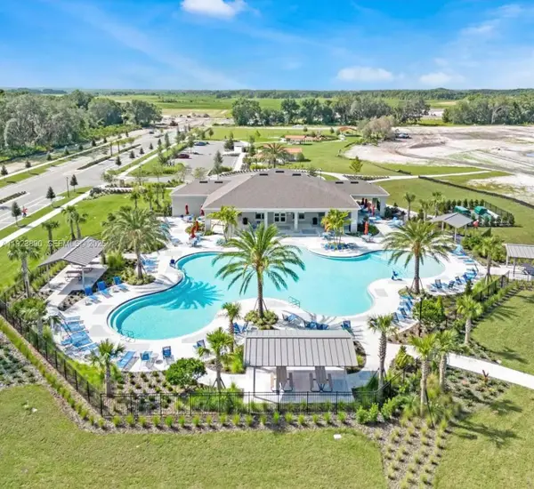 1817 Walnut Creek Dr, Kissimmee, FL 34744